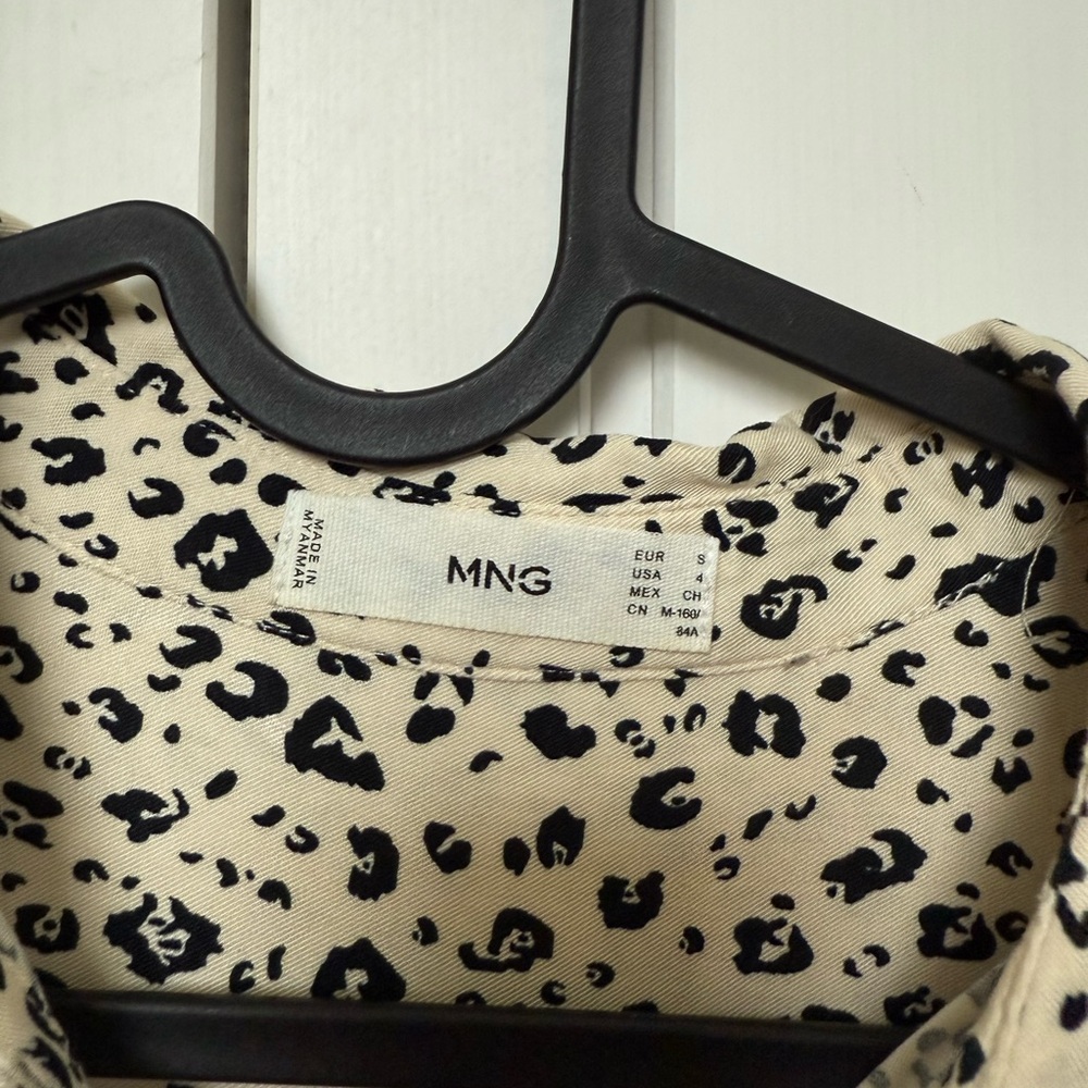Mango Leopard Print Blouse - Black and Cream size S - Picture 2 of 3